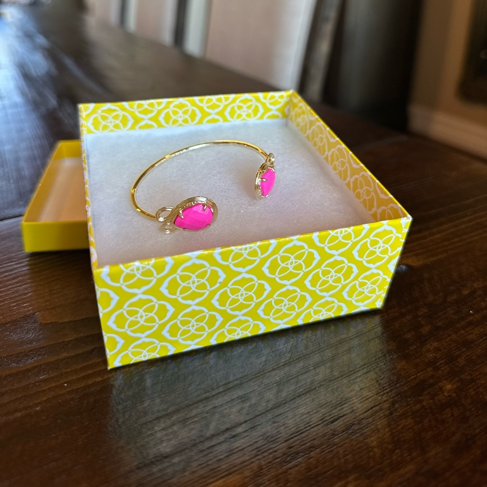 4 Kendra Scott Chic Gold Bracelets